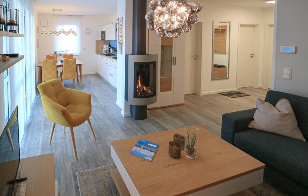 2 Bedroom Cozy Apartment In Rechlin Buitenkant foto