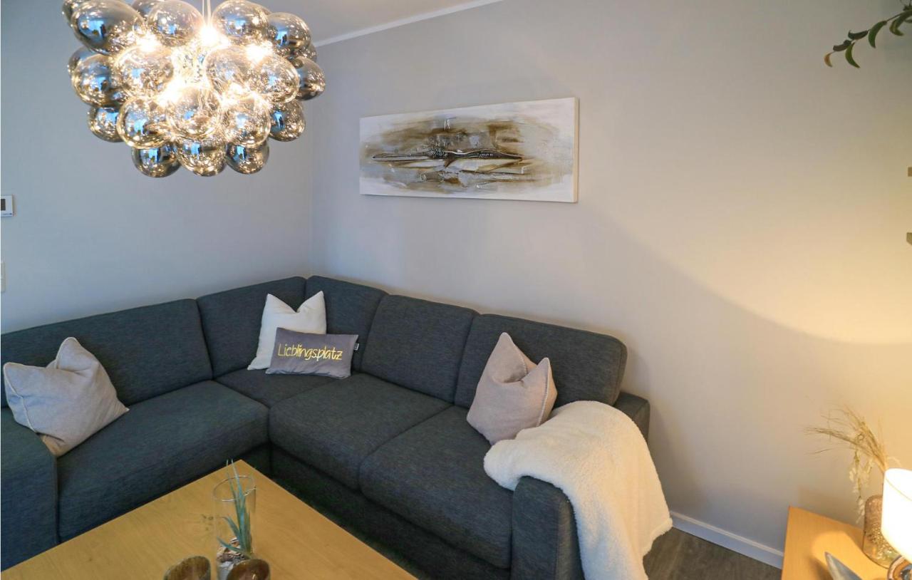 2 Bedroom Cozy Apartment In Rechlin Buitenkant foto